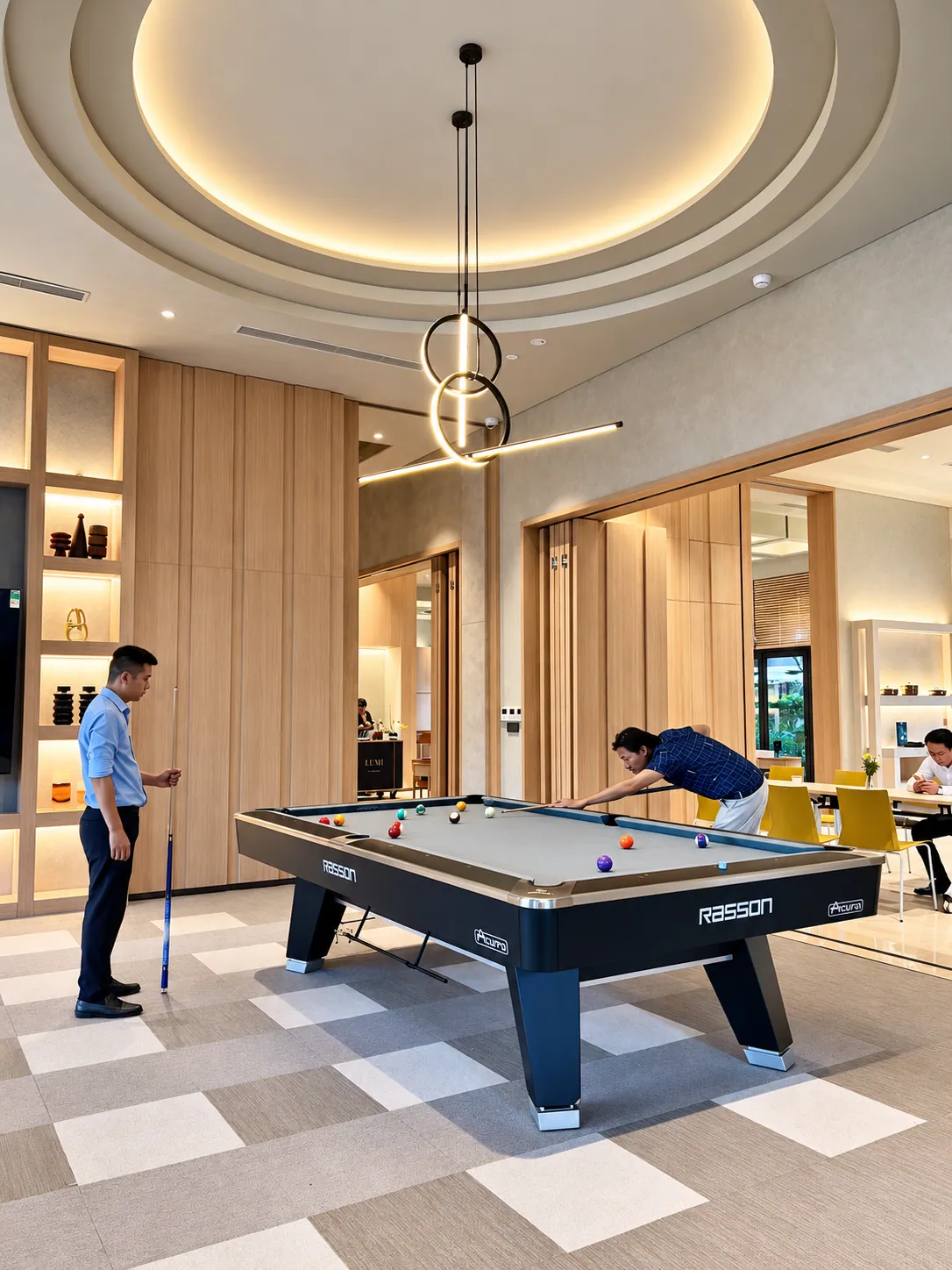 Khu bàn billiards với người đang sử dụng